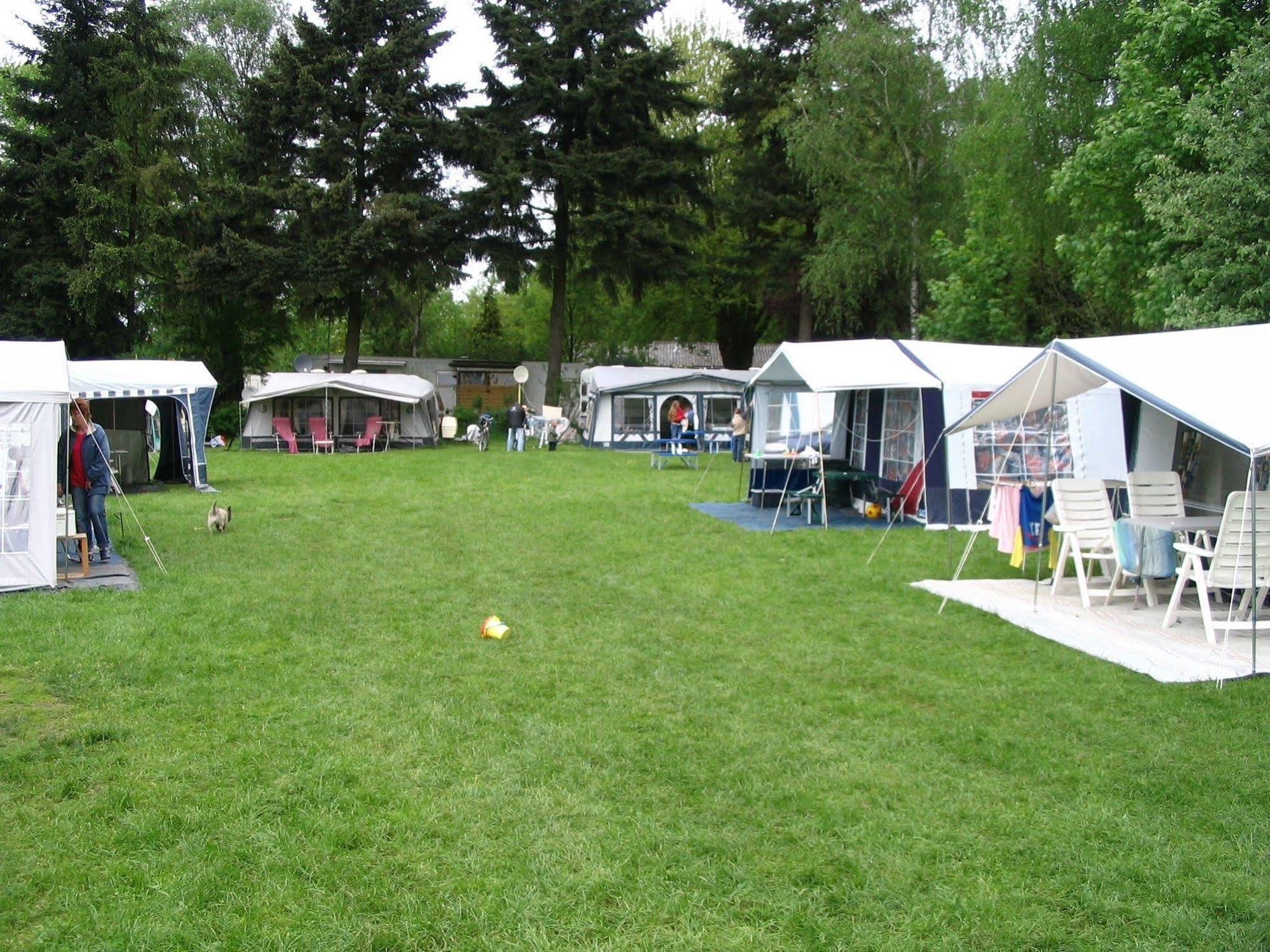 Topparken Recreatiepark De Wielerbaan Bennekom Exterior photo